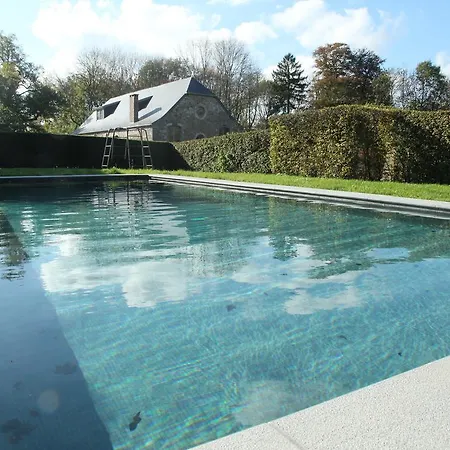 Boutique In With Swimming Pool Gesves
